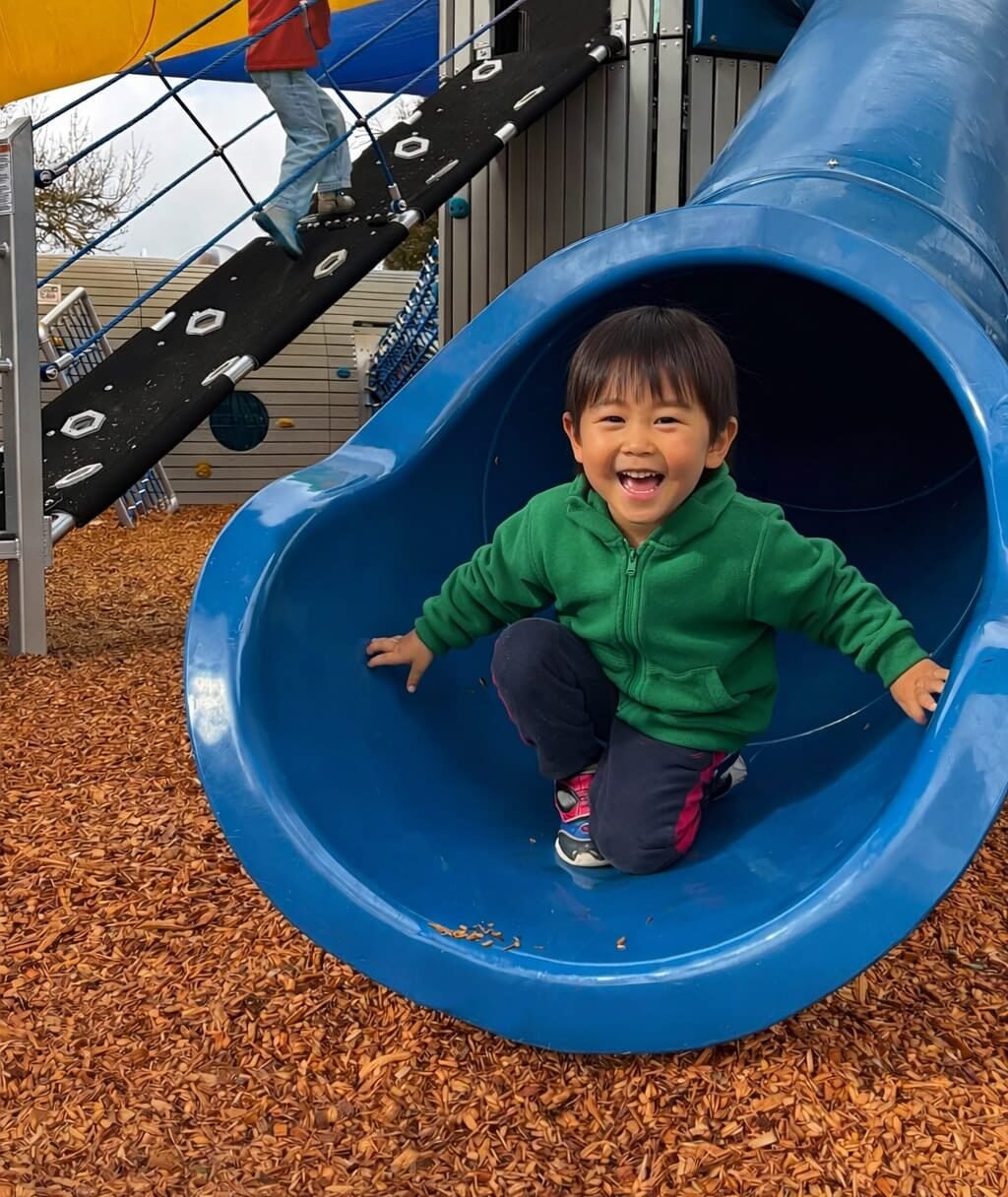 custom plastic tunnel slide